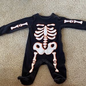Halloween skeleton outfit